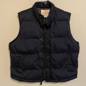St. John’s Bay Puffer Vest - Men XL - Navy Blue
